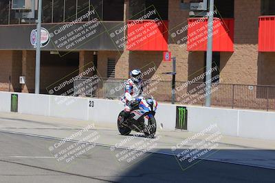 media/Aug-27-2022-Fastrack Riders (Sat) [[c588535105]]/Level 2/Session 1 Start Finish/